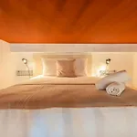 Apartment Pour Deux En Mezzanine Avec Petit Balcon