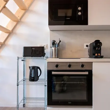 Pour Deux En Mezzanine Avec Petit Balcon شقة