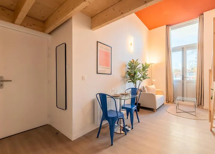 Pour Deux En Mezzanine Avec Petit Balcon Appartement Villeneuve-d'Ascq