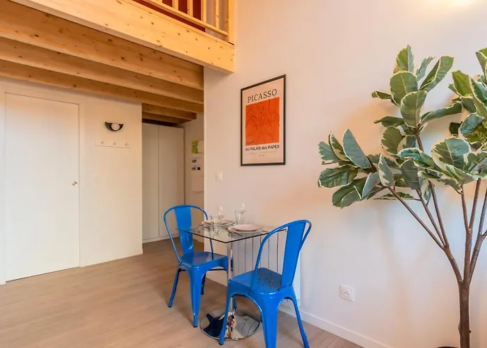 Pour Deux En Mezzanine Avec Petit Balcon * Villeneuve-d'Ascq