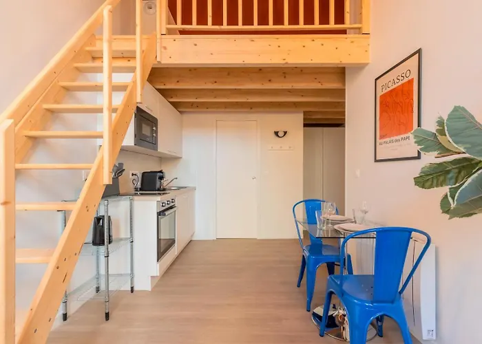 Pour Deux En Mezzanine Avec Petit Balcon Appartement Villeneuve-d'Ascq